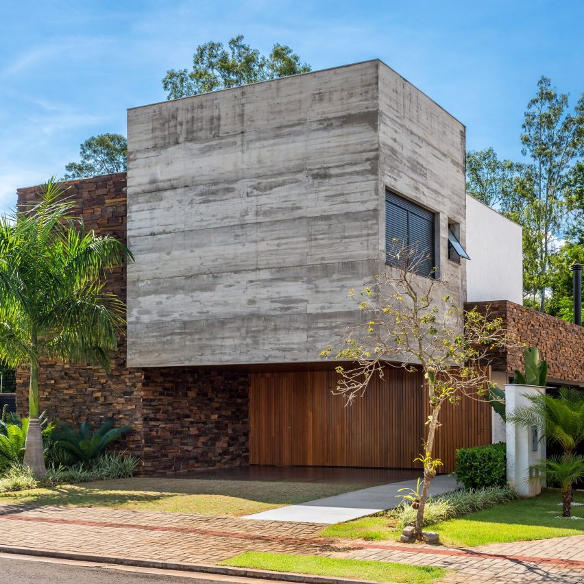 Alpha House by UABI