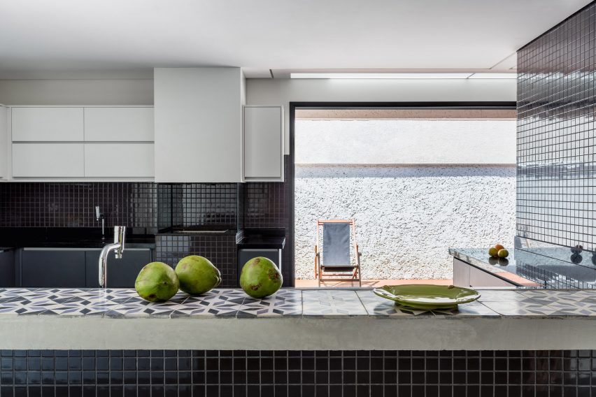Alpha House by UABI