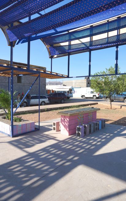 Arachi Taller del Desierto by Enorme Studio & ISAD
