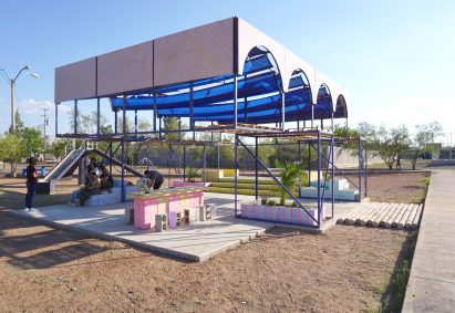 Arachi Taller del Desierto by Enorme Studio & ISAD