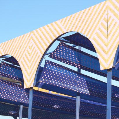 Arachi Taller del Desierto by Enorme Studio & ISAD