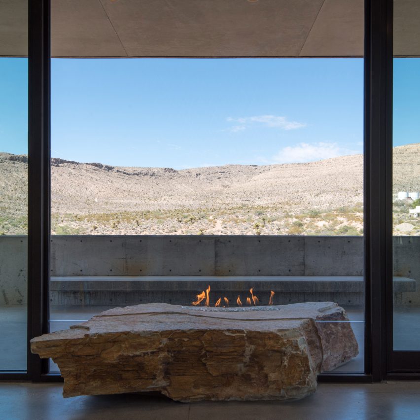 Arroyo House by Hoogland Architecture