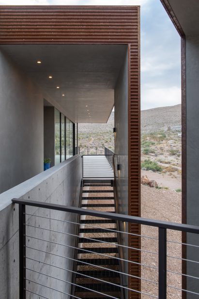 Arroyo House by Hoogland Architecture