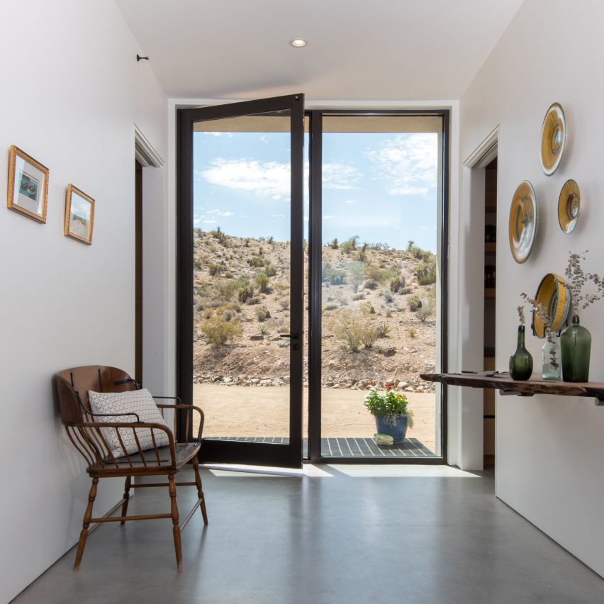 Arroyo House by Hoogland Architecture