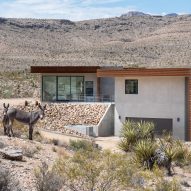 Arroyo House by Hoogland Architecture