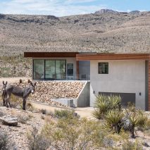 Arroyo House by Hoogland Architecture