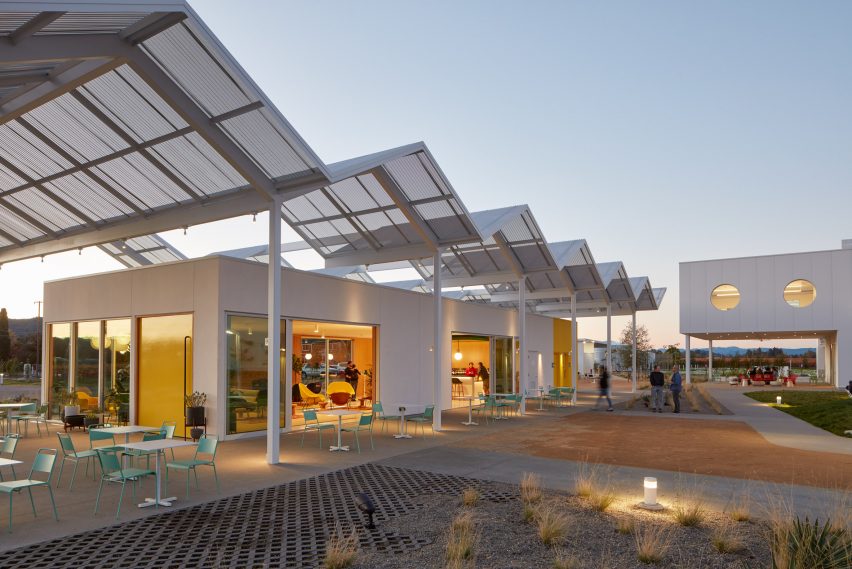 Ashes + Diamonds by Bestor Architecture