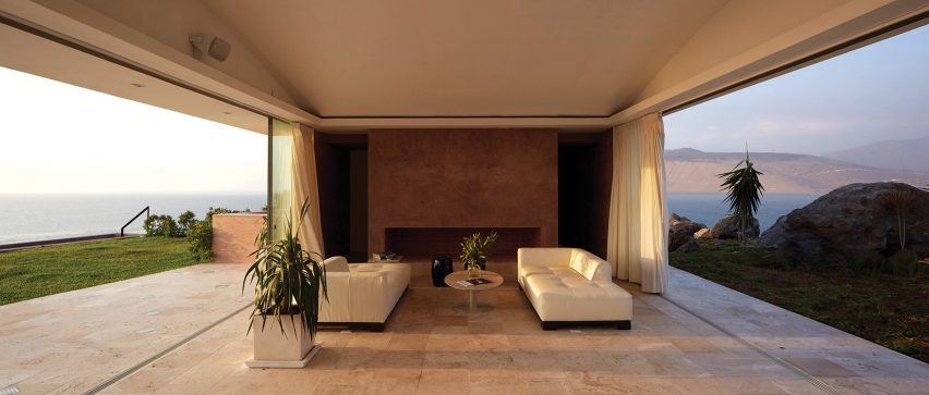 Casa C3 by Barclay & Crousse