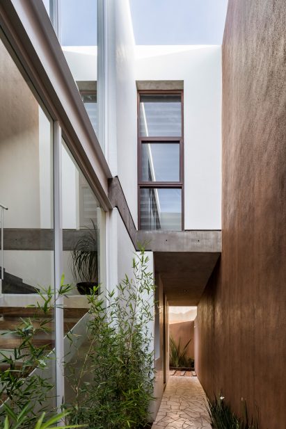 Casa Maguey by Intersticial Arquitectura