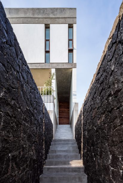 Casa Maguey by Intersticial Arquitectura