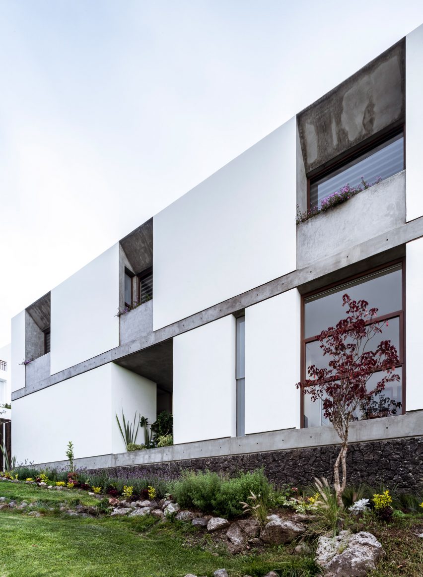 Casa Maguey by Intersticial Arquitectura