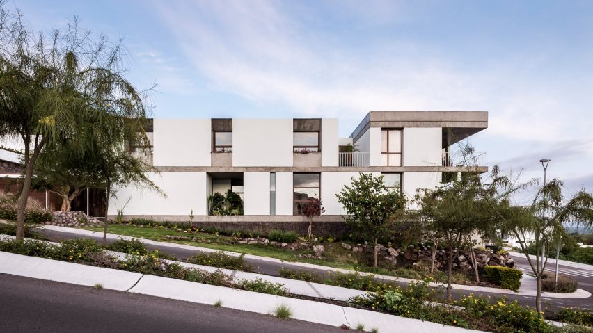 Casa Maguey by Intersticial Arquitectura
