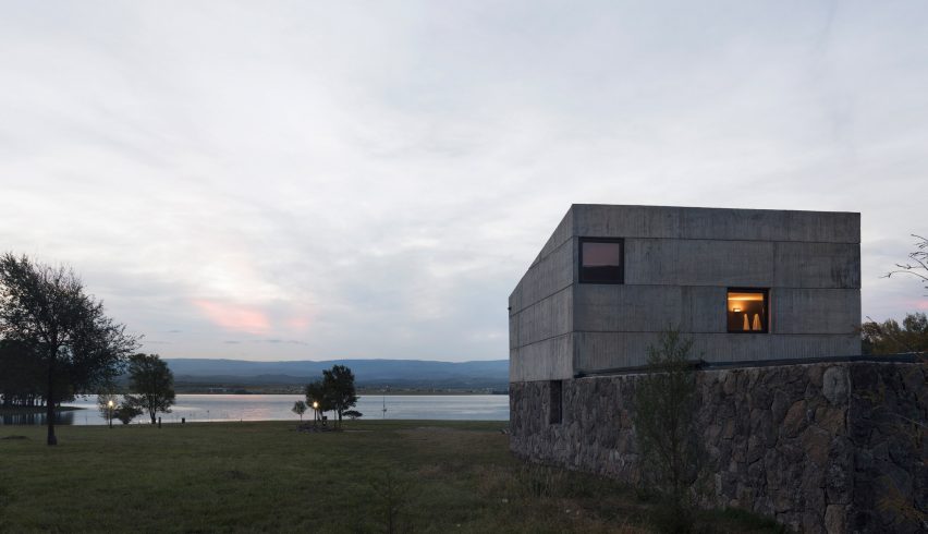 Casa MM by Alarcia Ferrer Arquitectos