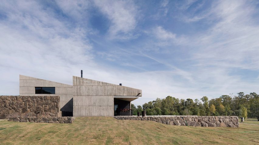 Casa MM by Alarcia Ferrer Arquitectos