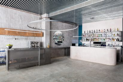 Casa Plata by Lucas y Hernández-Gil