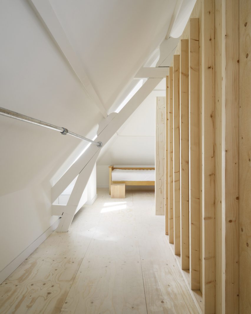Corner House by Unknown Architects
