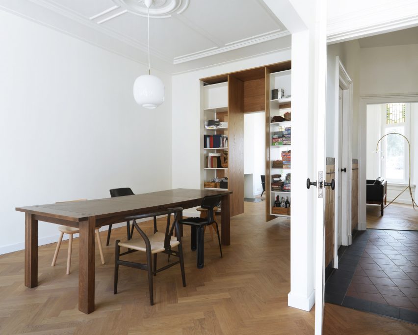 Corner House by Unknown Architects