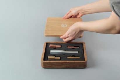 Taecheon Kim's modular makeup brush is designed for men