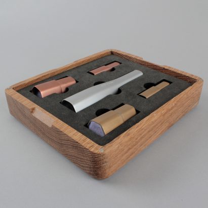 Taecheon Kim's modular makeup brush is designed for men