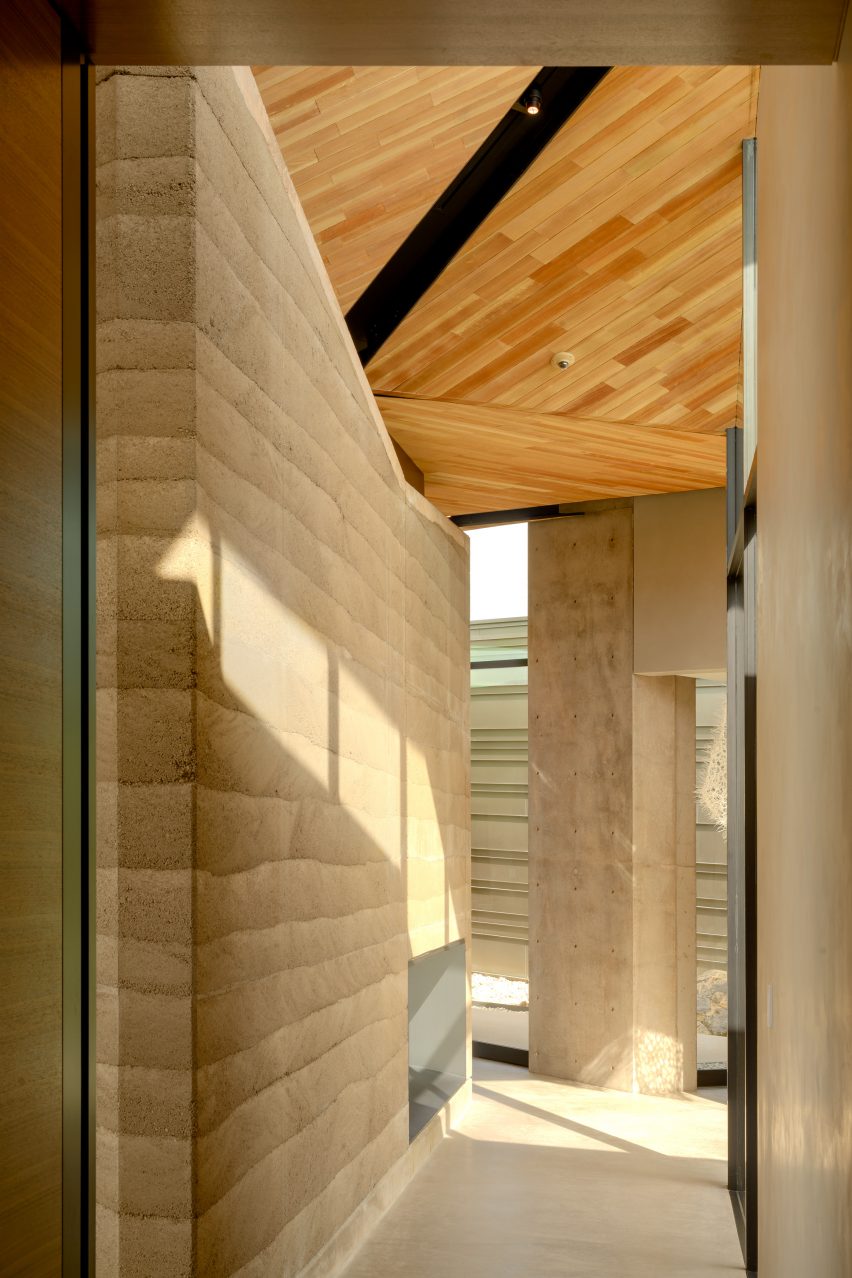 Dancing Light House by Kendle Design Collaborative