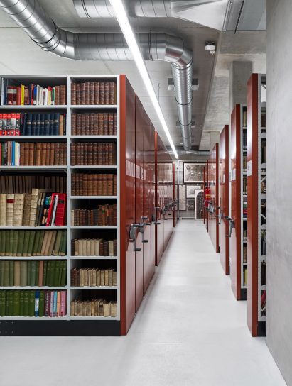 Delft city archive by Office Winhov and Gottlieb Paludan Architects
