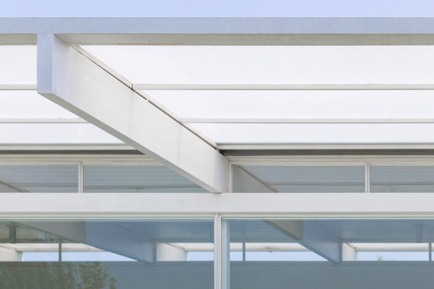 House in El Maitén by Bernardo Rosello Arquitectura
