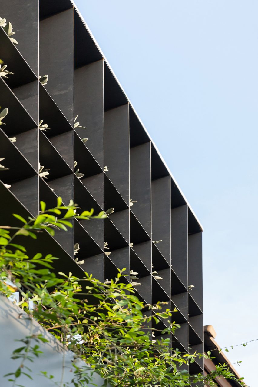 Flower Cage House by Anonym Studio