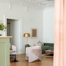Foyer in Cleveland by Beauty Shoppe