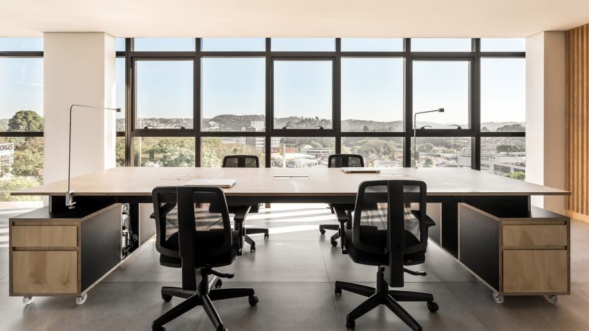 Frank Madieras office by SOLO Arquitetos