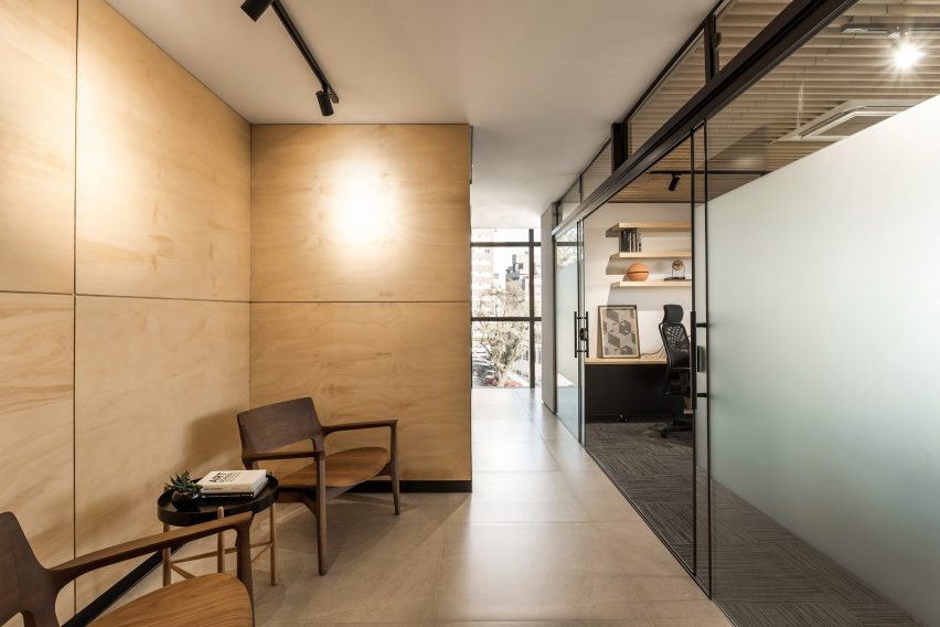 Frank Madieras office by SOLO Arquitetos