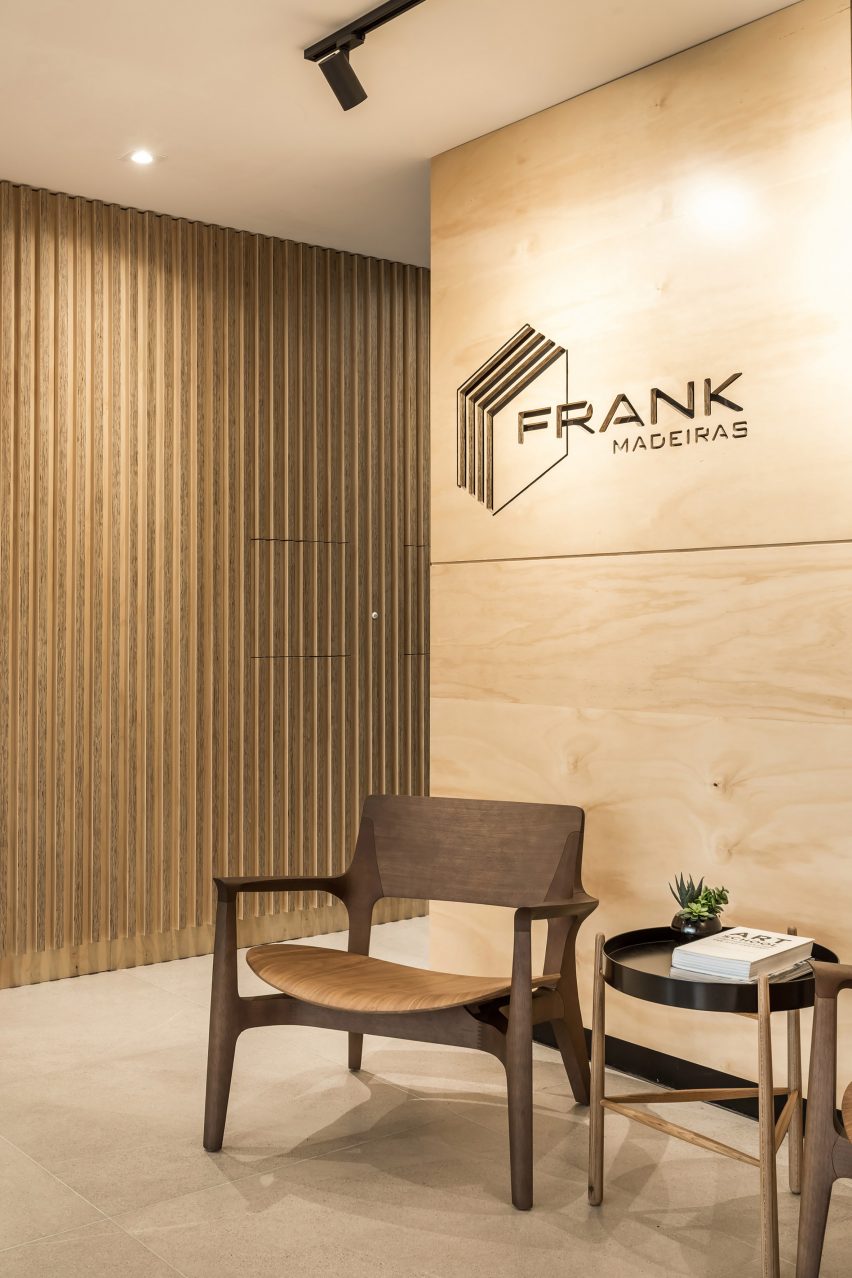 Frank Madieras office by SOLO Arquitetos