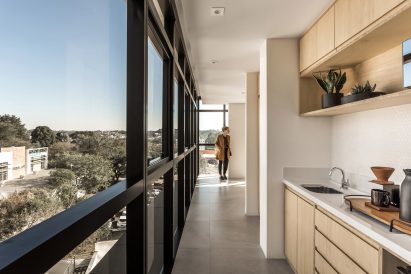 Frank Madieras office by SOLO Arquitetos