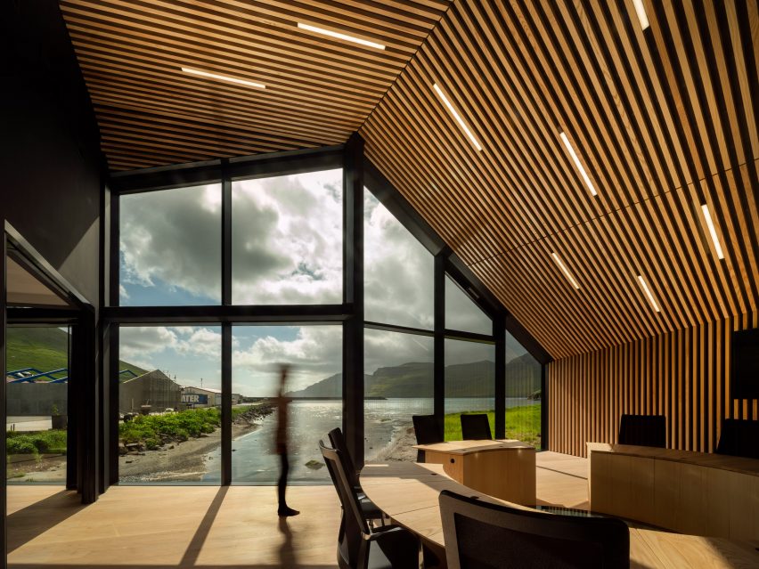 Eysturkommuna Town Hall by Henning Larsen
