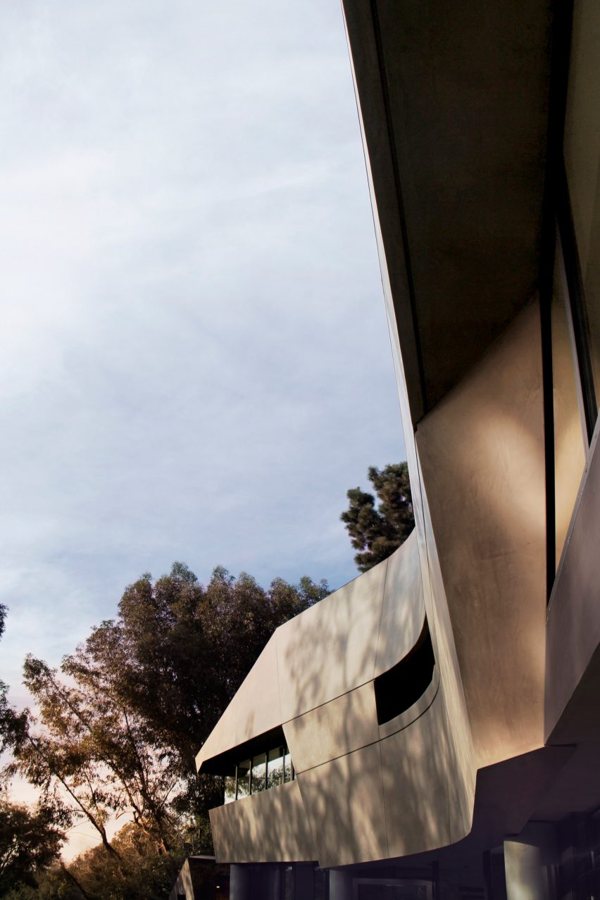 Hollywood house by Patrick Tighe
