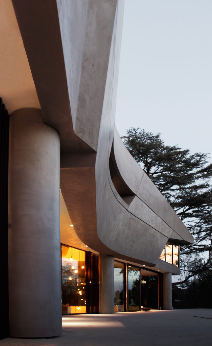 Hollywood house by Patrick Tighe