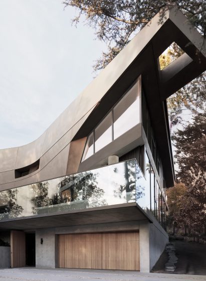 Hollywood house by Patrick Tighe