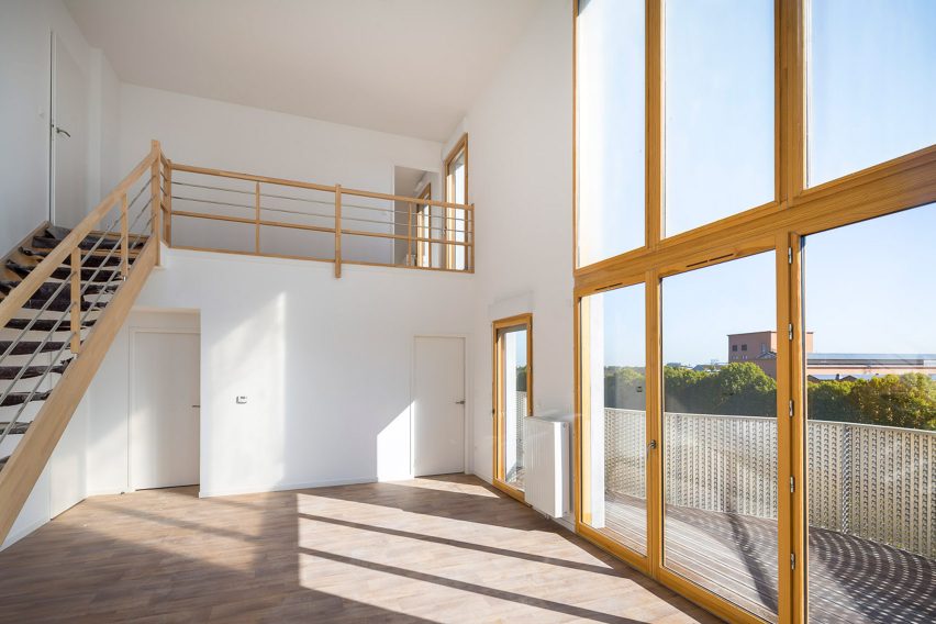 Ile Saint Denis Housing Project by Peripheriques Architectes