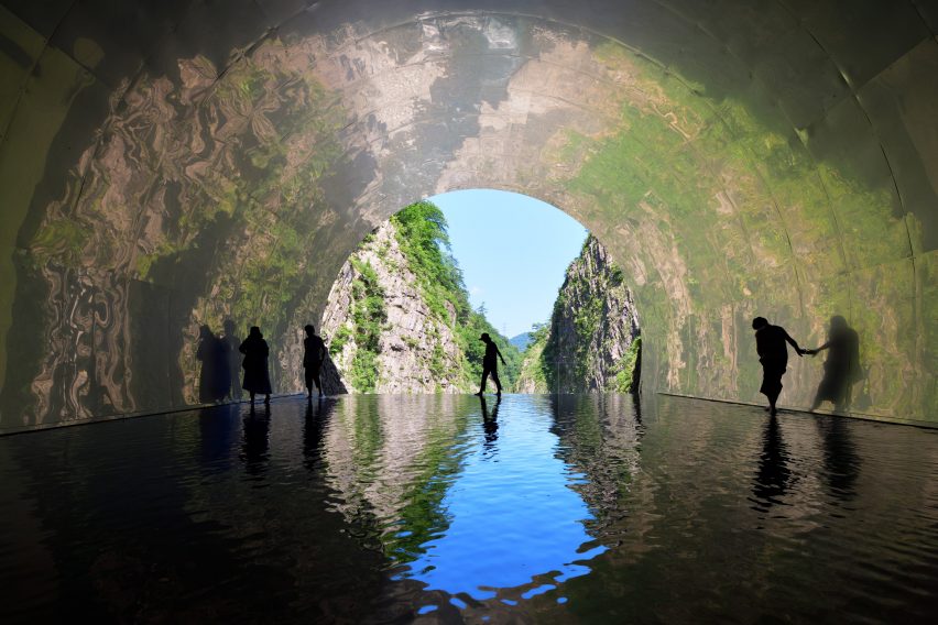 MAD transforms Kiyotsu Gorge Tunnel with mirrors, water and a spa
