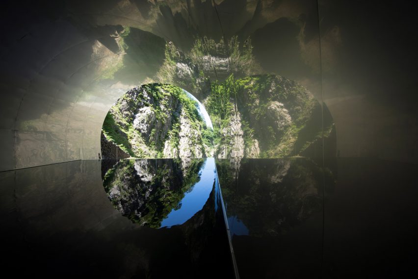 MAD transforms Kiyotsu Gorge Tunnel with mirrors, water and a spa