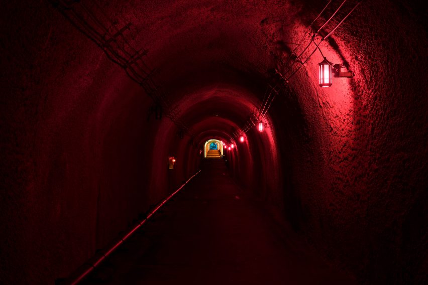 MAD transforms Kiyotsu Gorge Tunnel with mirrors, water and a spa