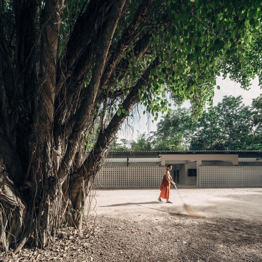 Novice Living Quarters Buddhanimit Temple by Skarn Chaiyawat