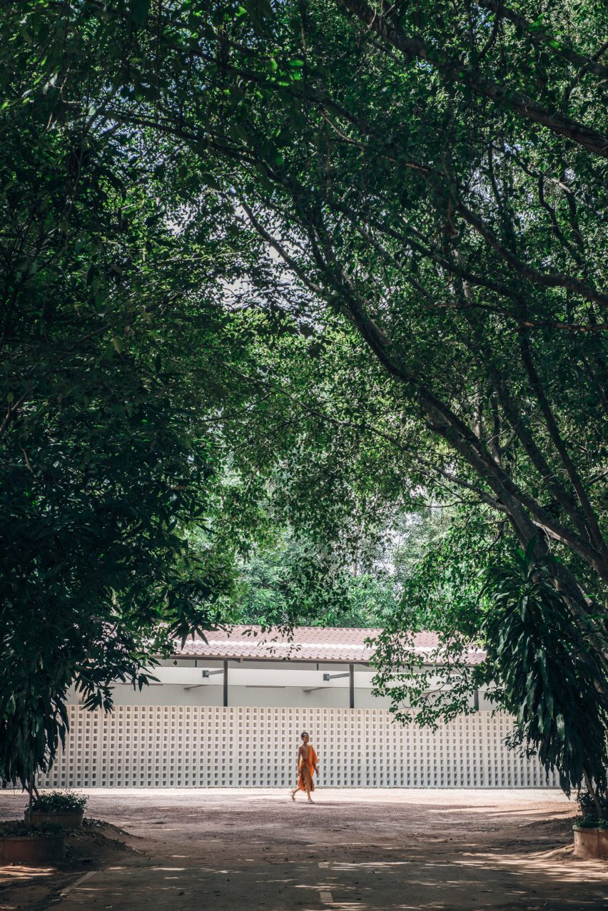 Novice Living Quarters Buddhanimit Temple by Skarn Chaiyawat