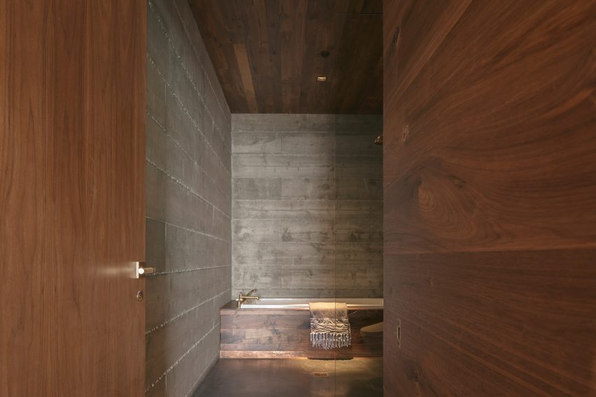Off-Grid Guest House by Anacapa Architecture