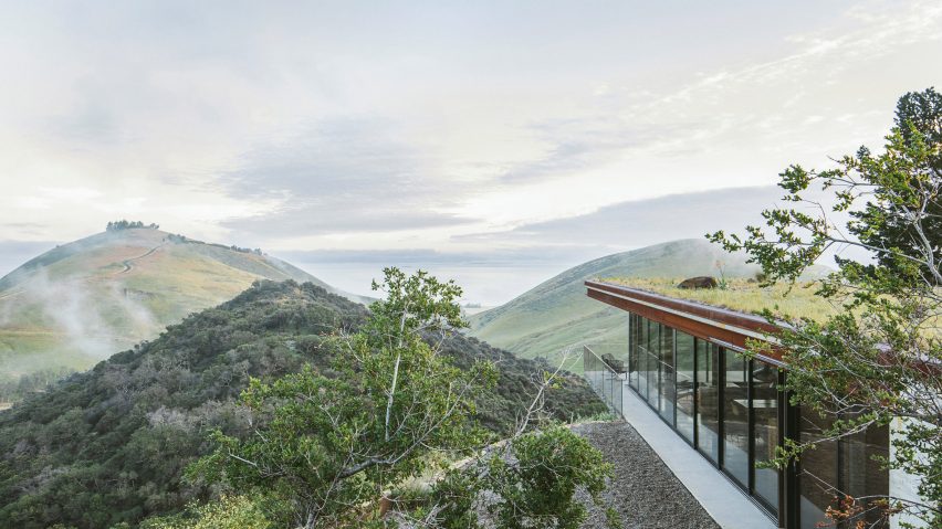 Off-Grid Guest House by Anacapa Architecture