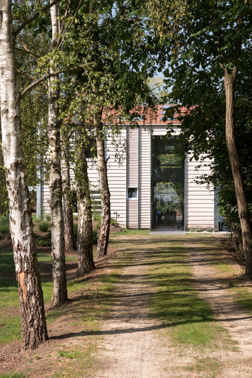 Old Shed New House by Tonkin Liu
