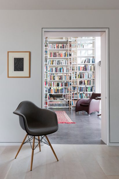 Old Shed New House by Tonkin Liu