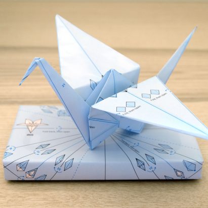Origami wrapping paper by Ilovehandles