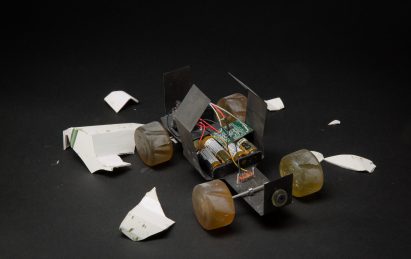 Oz Biri's ceramic military vehicles symbolise the "fragility of life"