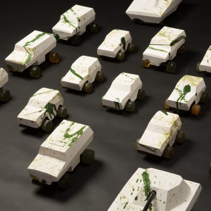 Oz Biri's ceramic military vehicles symbolise the "fragility of life"
