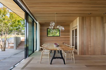 Peconic House by Mapos Studio